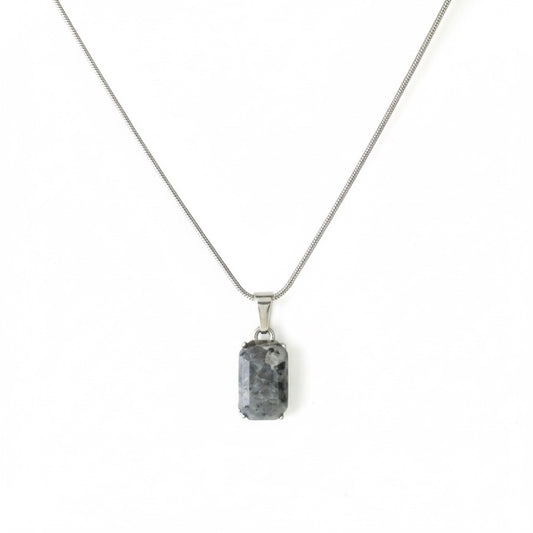 LARVAKITE PENDANT (SILVER)