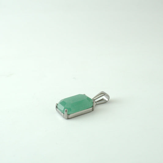 GREEN AVENTURINE PENDANT (SILVER)