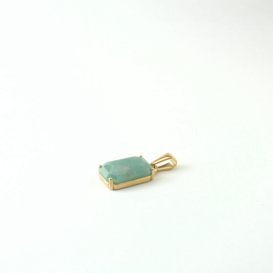 GREEN AVENTURINE PENDANT (GOLD)