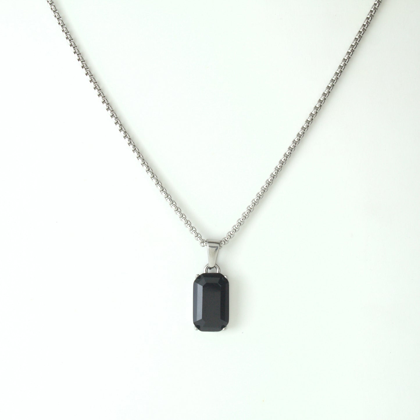 BLACK ONYX PENDANT (SILVER)