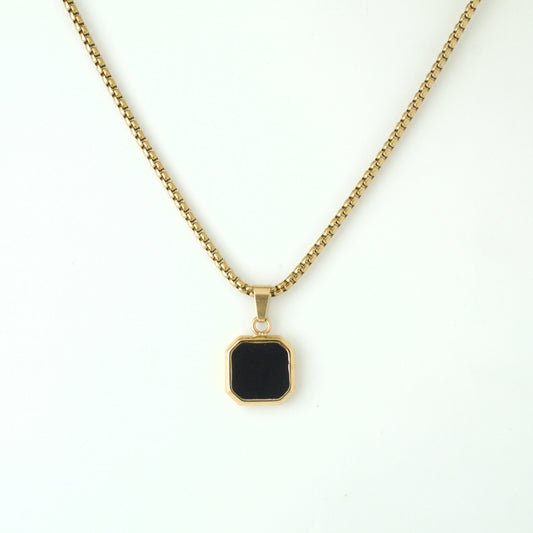 DELTA PENDANT (GOLD)