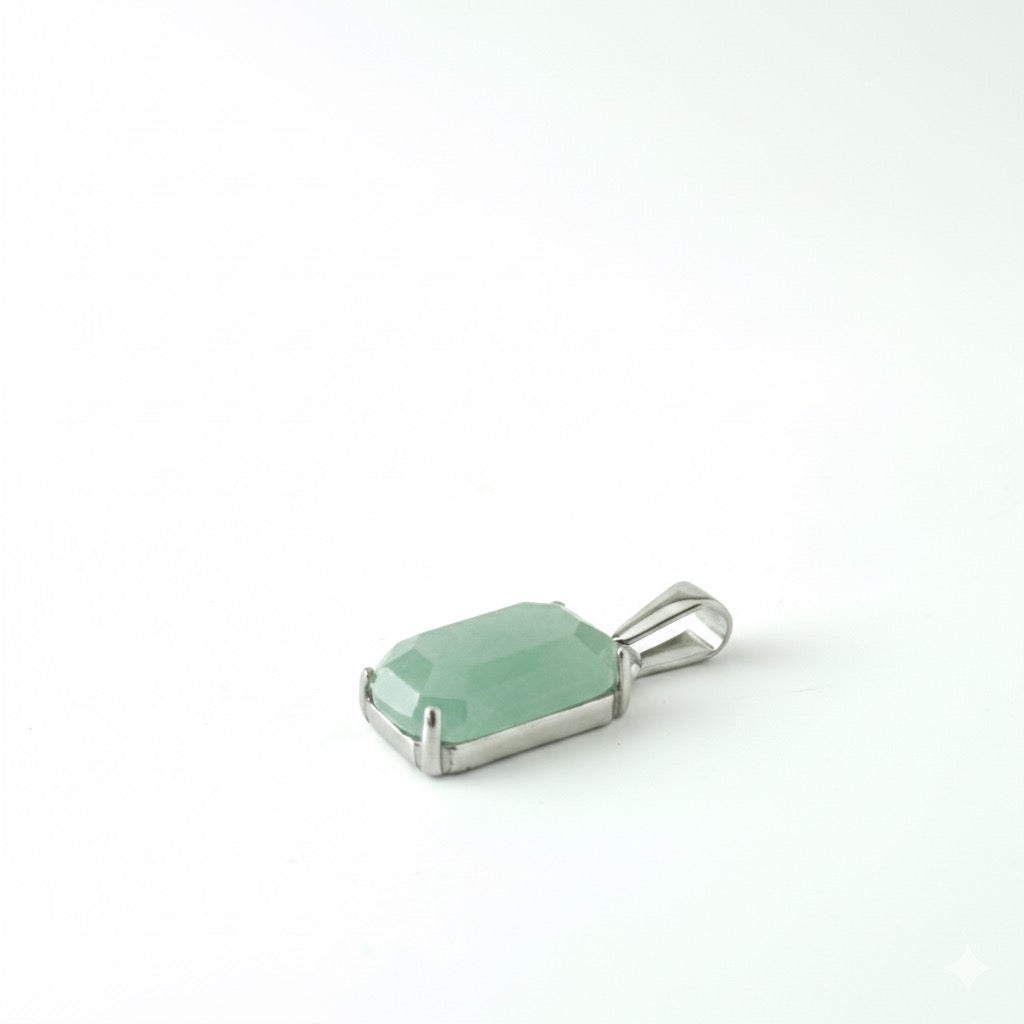 GREEN AVENTURINE PENDANT (SILVER)