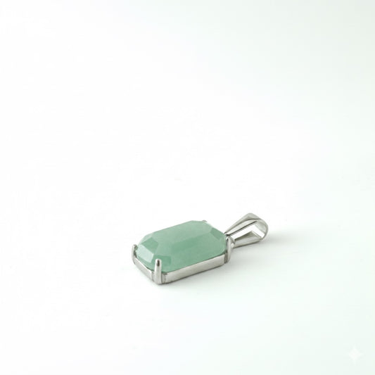 GREEN AVENTURINE PENDANT (SILVER)