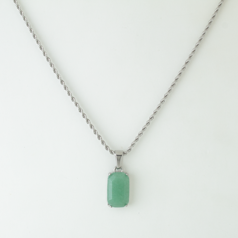 GREEN AVENTURINE PENDANT (SILVER)